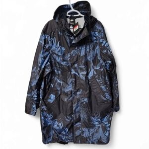 Nike Black & Blue Floral Packable Rain Jacket